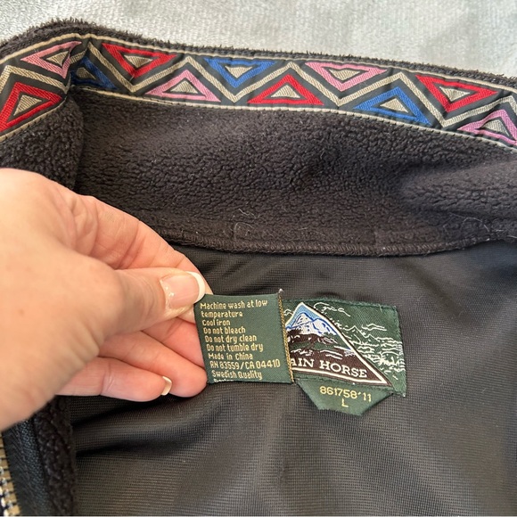 Mountain Horse Fleece Vest Women L Black Country Western Farm Cottage Equestrian - Picture 16 of 16